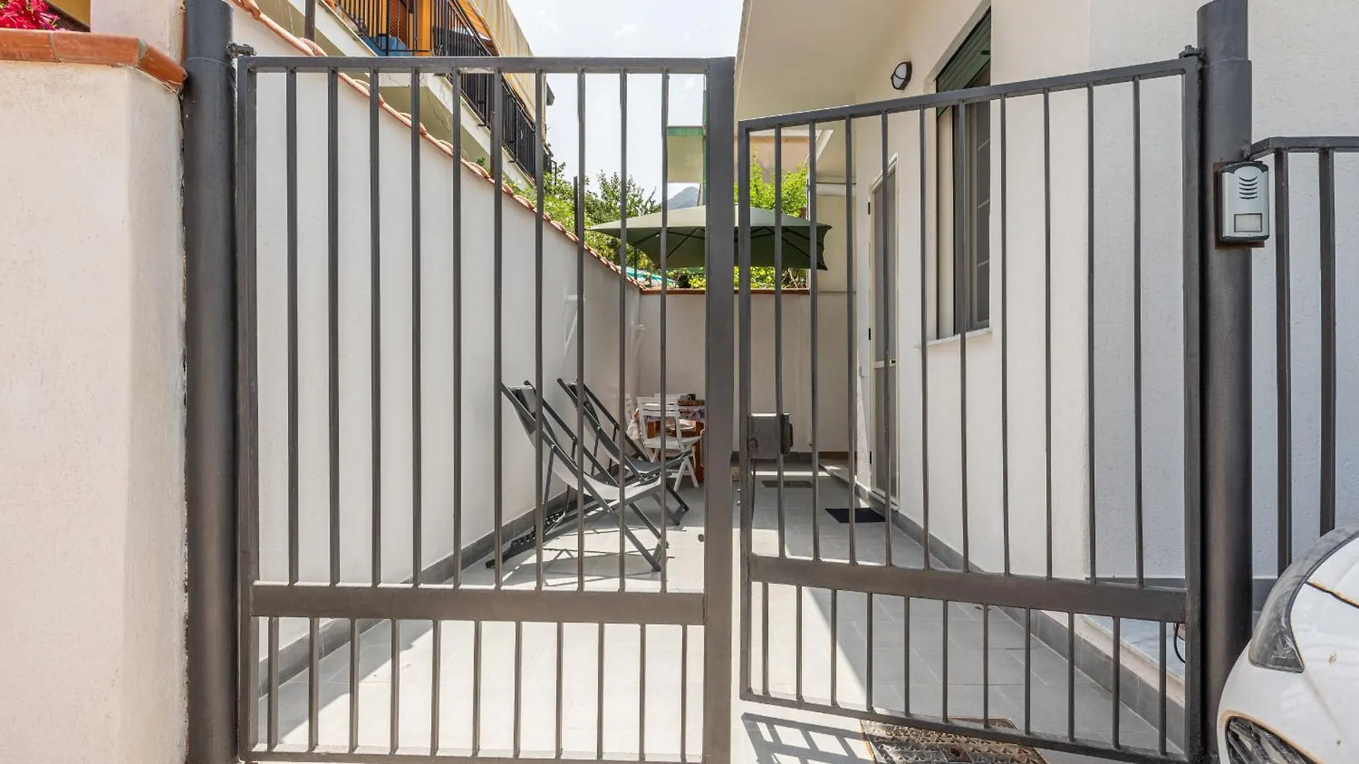 La Casetta Donna Vita A Mondello By Wonderful Italy Palermo Apartment